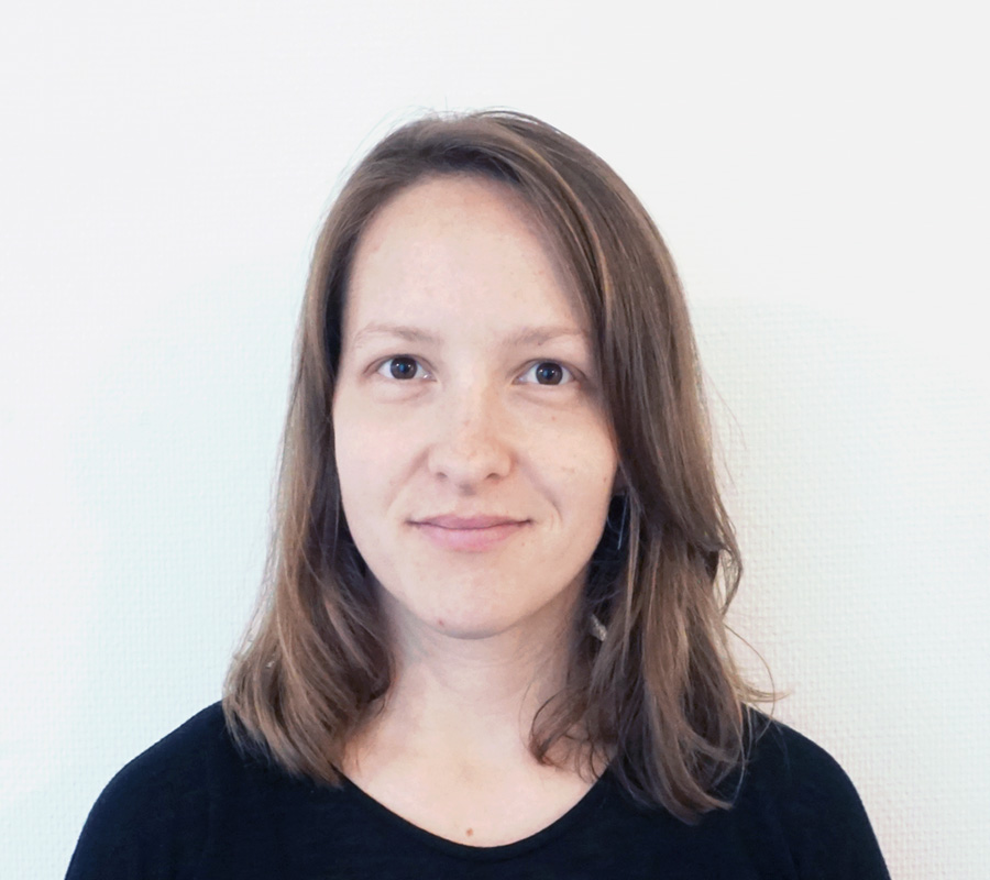 Defacto staff_Mona1