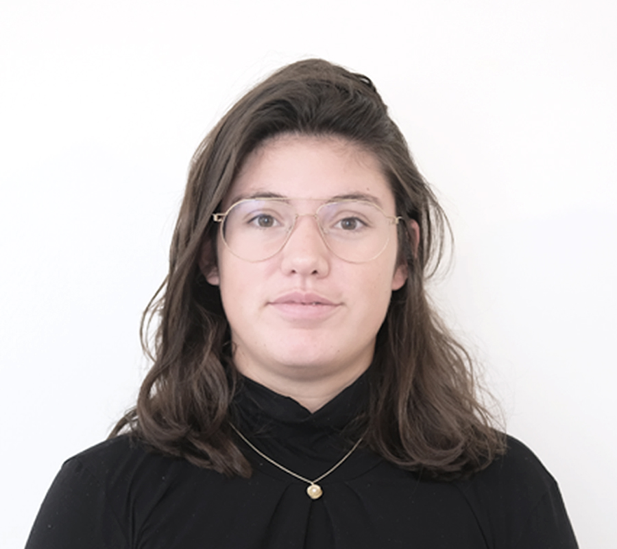Defacto staff_Hannah 1